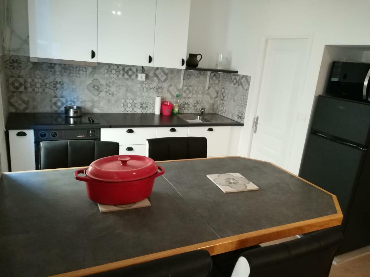 Apartamento T3 place Sadi Carnot La Ciotat Exterior foto